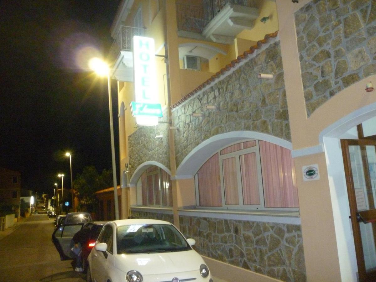 Hotel L'Ancora 산타테레사의갈루라 외부 사진