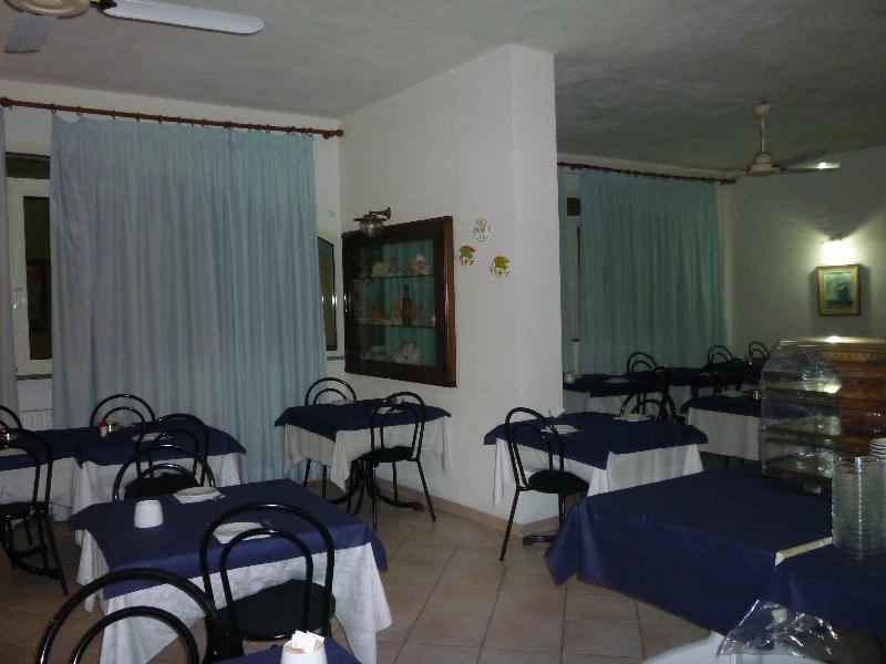 Hotel L'Ancora 산타테레사의갈루라 외부 사진